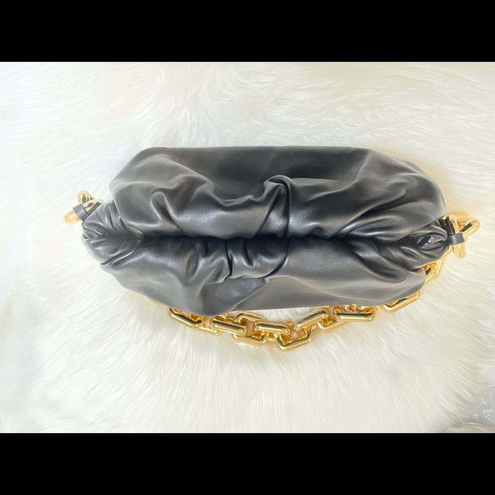BOTTEGA VENETA Chain Pouch - Picture 5 of 6